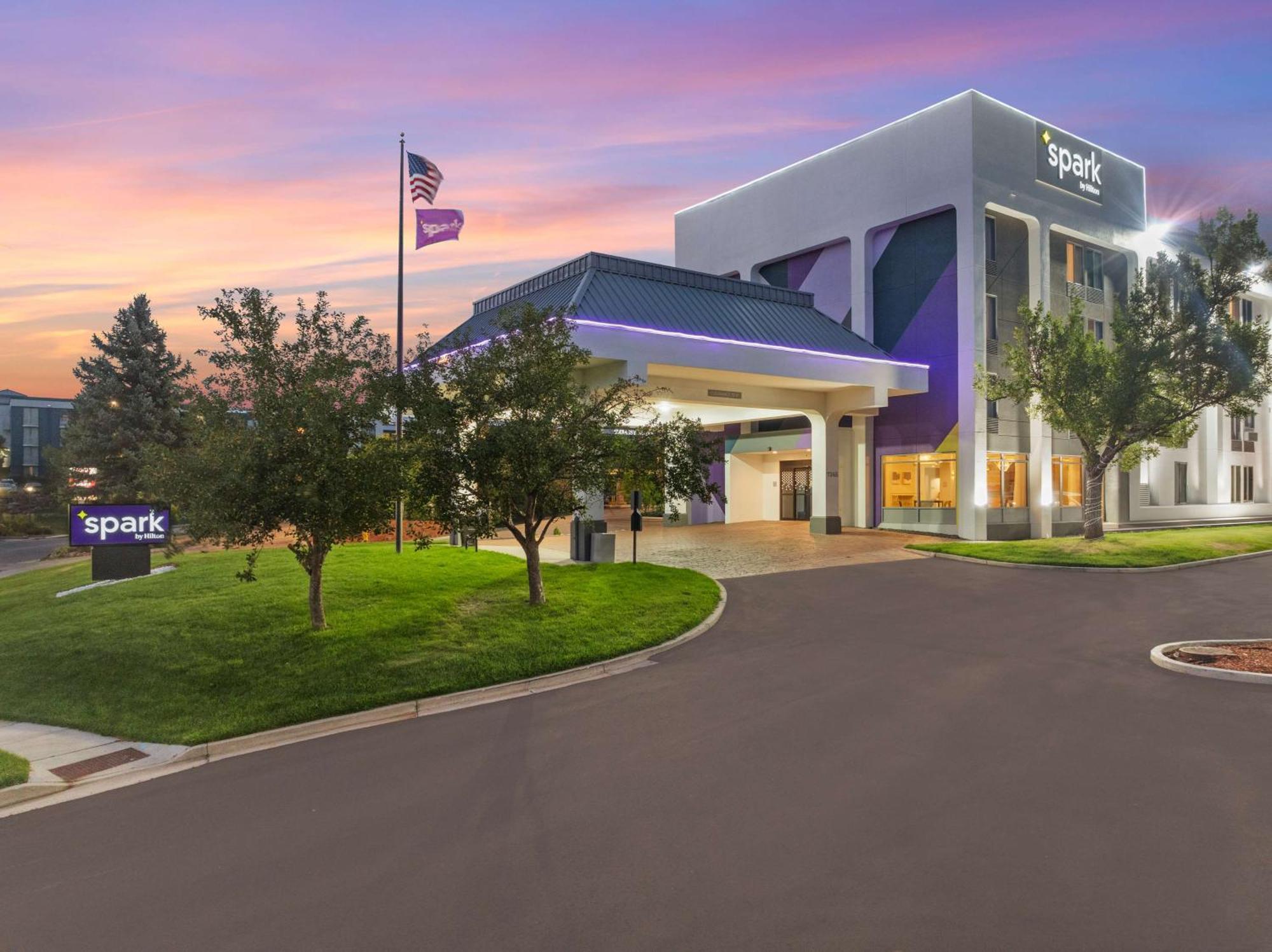 Spark By Hilton Colorado Springs I 25 Central Exteriör bild
